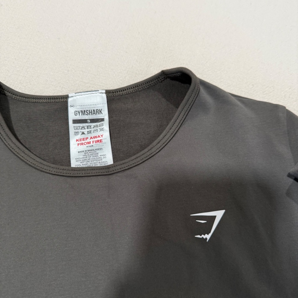 Gymshark Seamless Long Sleeve Crop - Picture 5 of 5